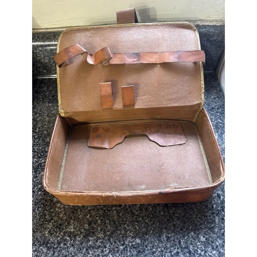 Vintage Leather Box With Button Close Sadle Cowhide Travel Box Keepsakes‎
